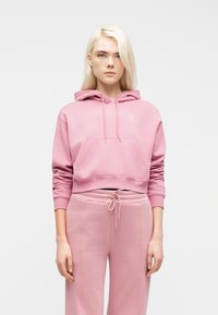 Пуловер с капюшоном