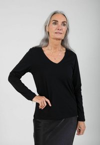 Майка Майка