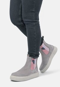 Ботинки челси