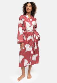 Халат Халат