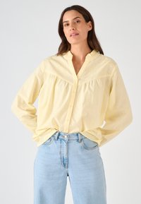 Блузка Блузка