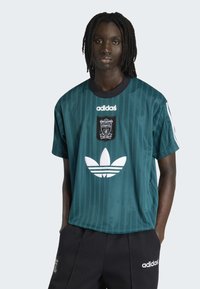 Спортивная майка