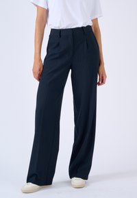 Широкие брюки