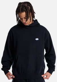 Спортивная кофта