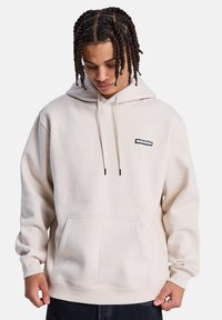 Спортивная кофта