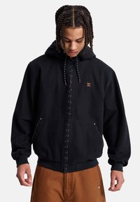 Спортивная куртка