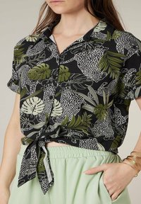 Блузка Блузка