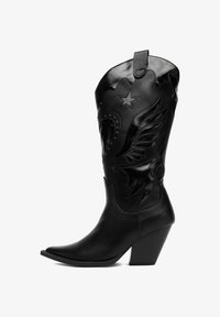 Ковбойские сапоги