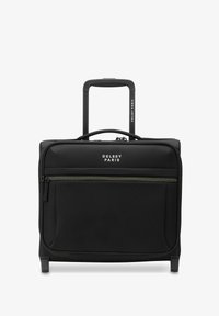 Чемодан на колесах Чемодан на колесах