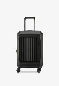 Чемодан на колесах Чемодан на колесах