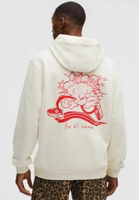 Спортивная кофта