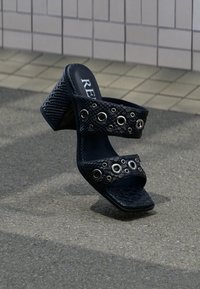 Босоножки