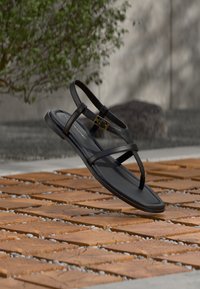 Вьетнамки