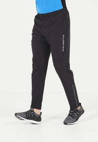 Спортивные штаны Спортивные штаны