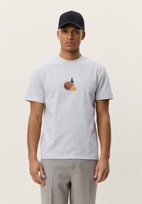 Футболка Футболка