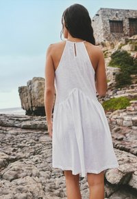 Короткое платье