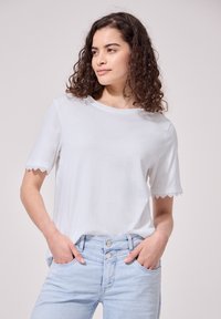 Футболка Футболка