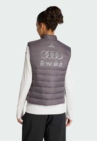 Спортивный жилет Спортивный жилет