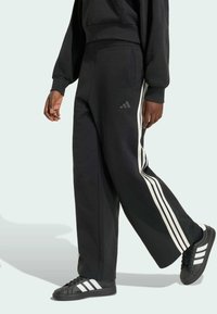 Спортивные штаны Спортивные штаны