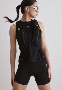 Спортивный жилет Спортивный жилет