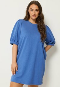 Короткое платье Короткое платье