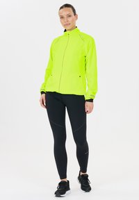 Спортивная куртка Спортивная куртка