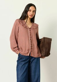 Блузка Блузка