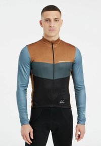 Спортивная форма