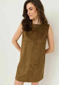 Короткое платье Короткое платье