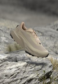 Беговые кроссовки