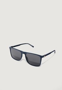 Солнечные очки Солнечные очки