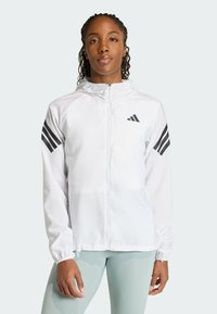 Спортивная куртка Спортивная куртка