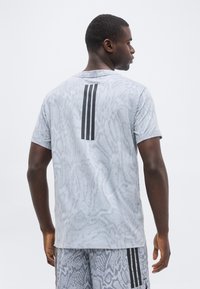 Спортивная майка Спортивная майка