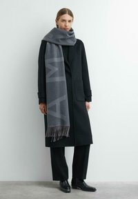 Шарф Шарф